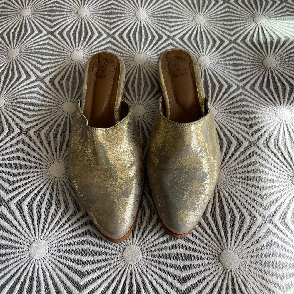 New in Box Seal of the Sutro Slip-ons Size 7